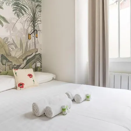 New - Luxeux Avec Cinema Et Sauna * Paris