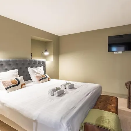 New - Luxeux Avec Cinema Et Sauna Apartment